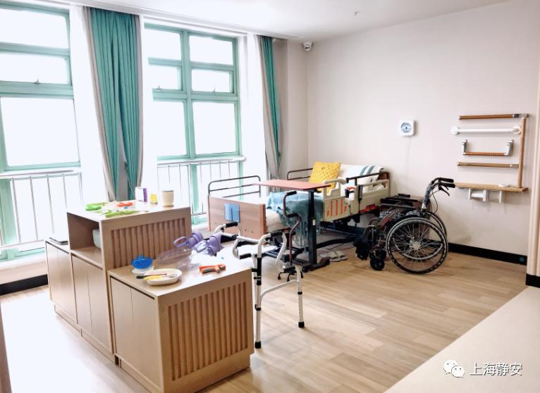 醫(yī)療、康復(fù)、生活照料……這些需求在家門口就能解決！靜安這里正打造“沒有圍墻的養(yǎng)老院”(圖10)